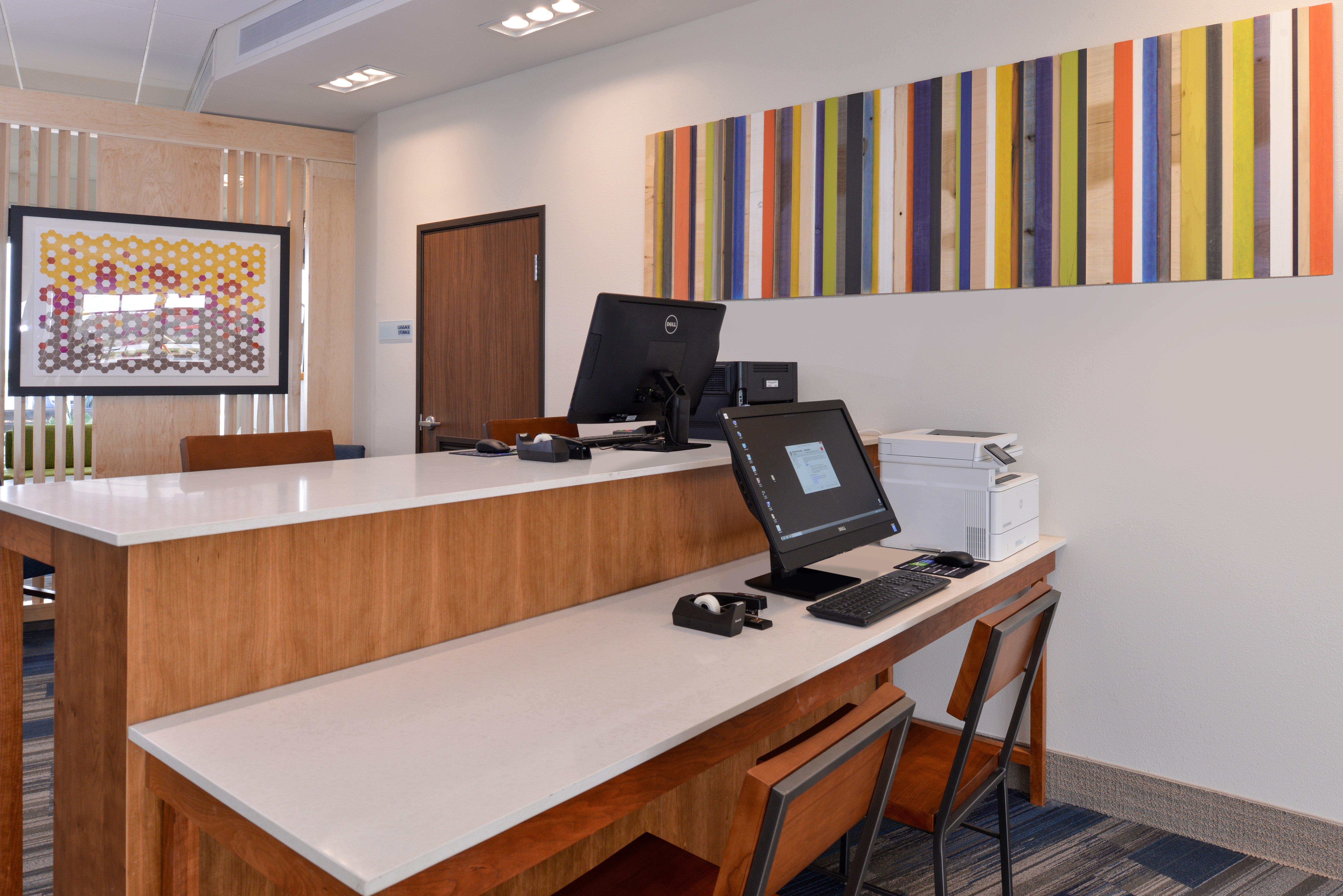 Holiday Inn Express & Suites Trinity By Ihg Экстерьер фото
