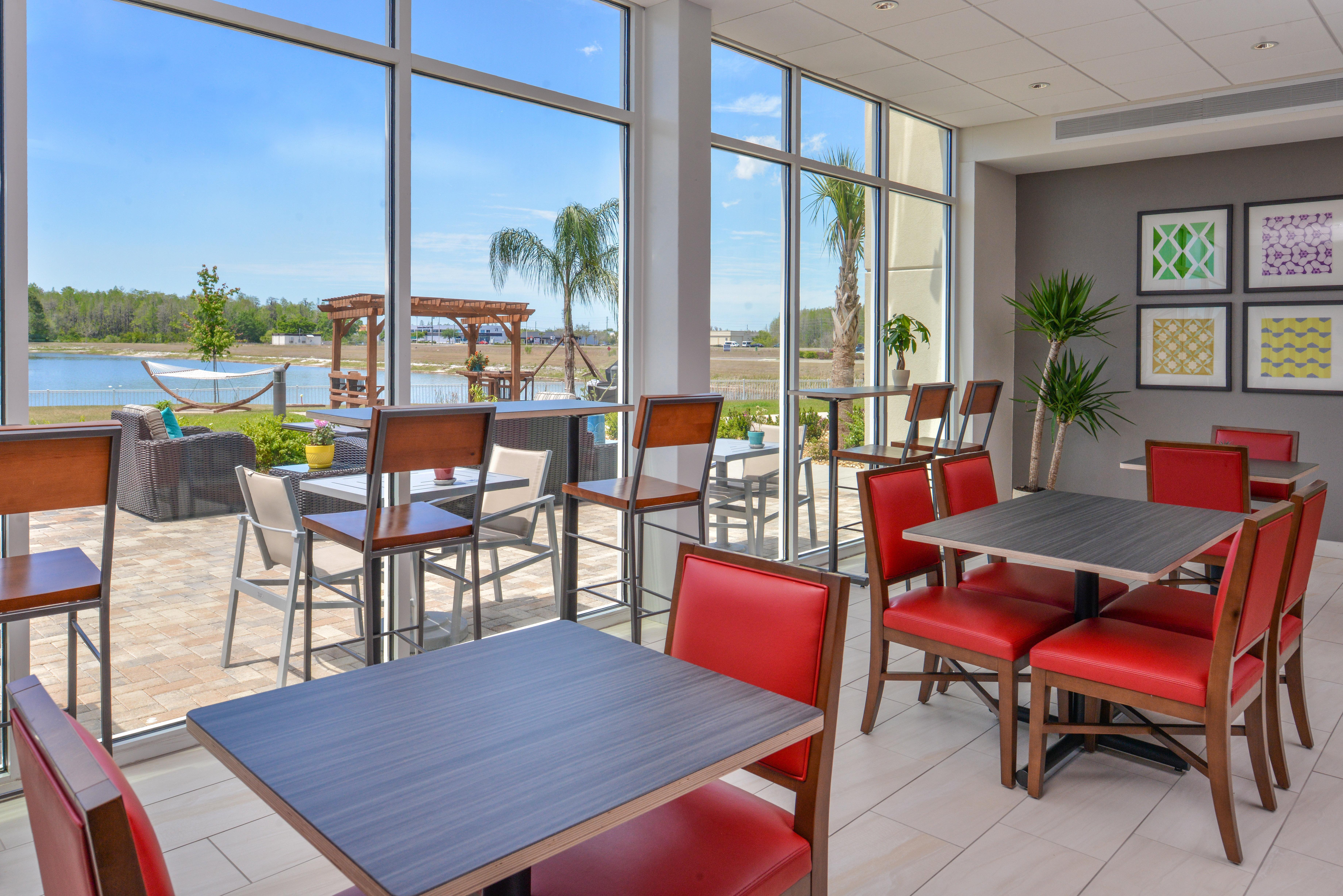 Holiday Inn Express & Suites Trinity By Ihg Экстерьер фото