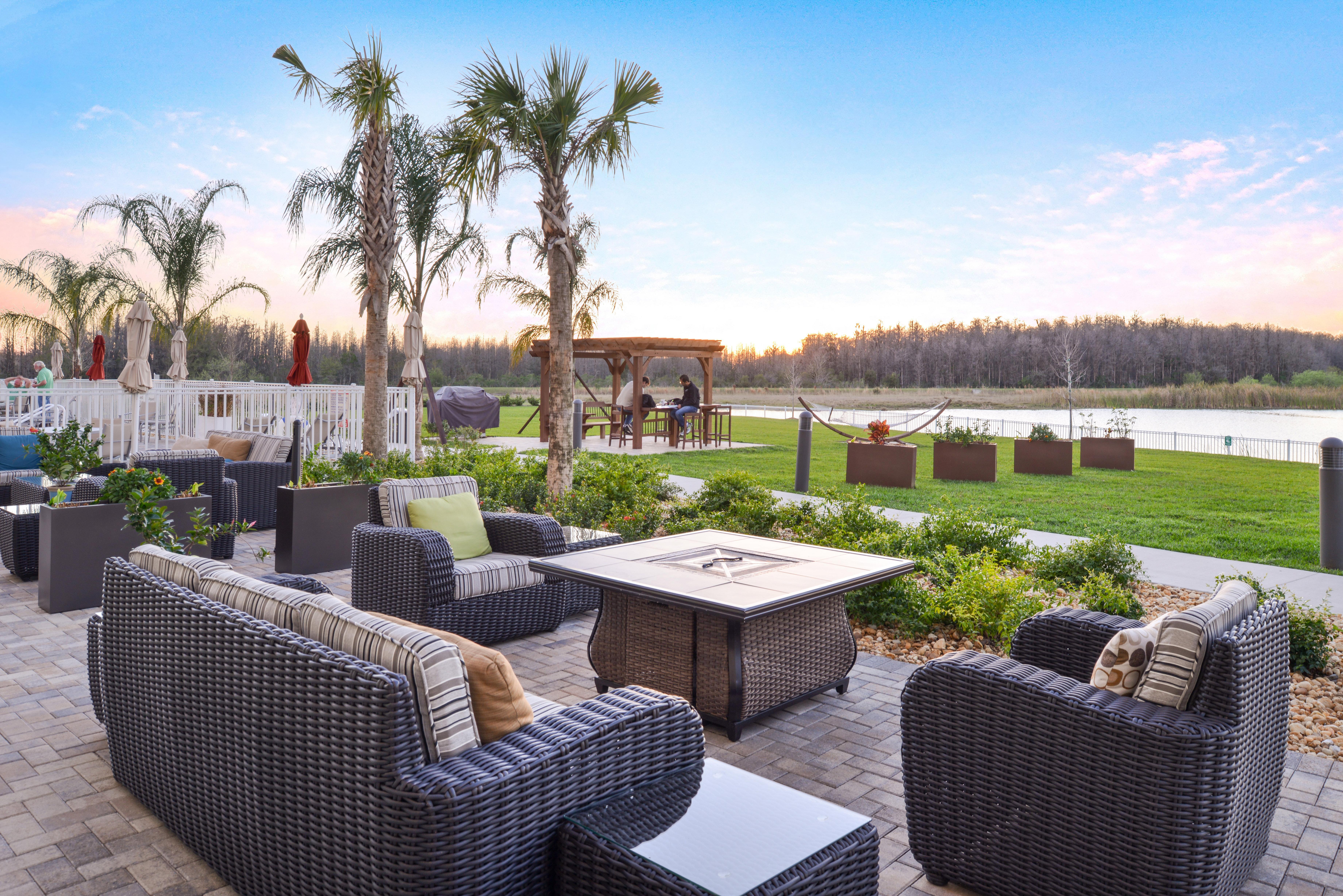 Holiday Inn Express & Suites Trinity By Ihg Экстерьер фото