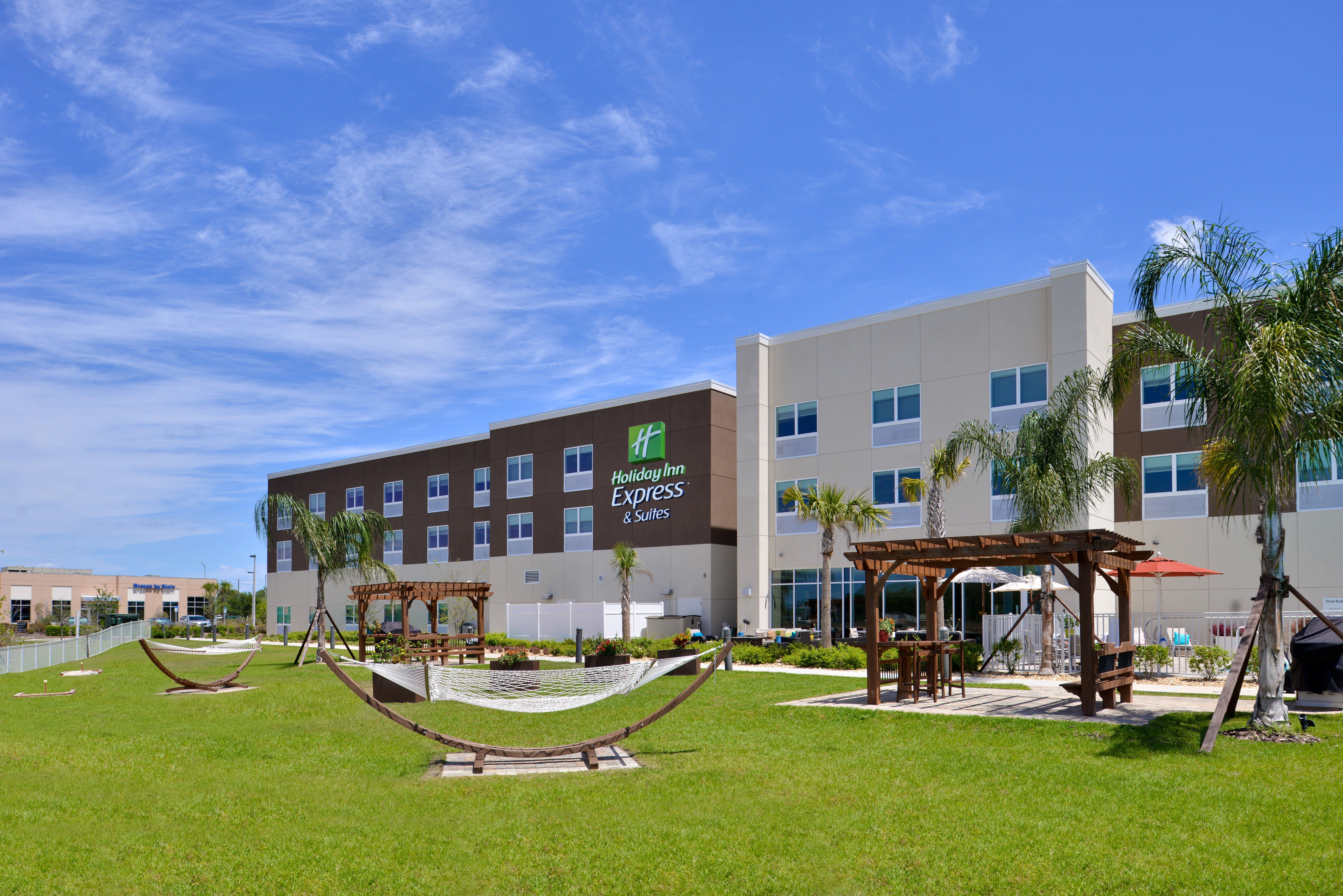 Holiday Inn Express & Suites Trinity By Ihg Экстерьер фото