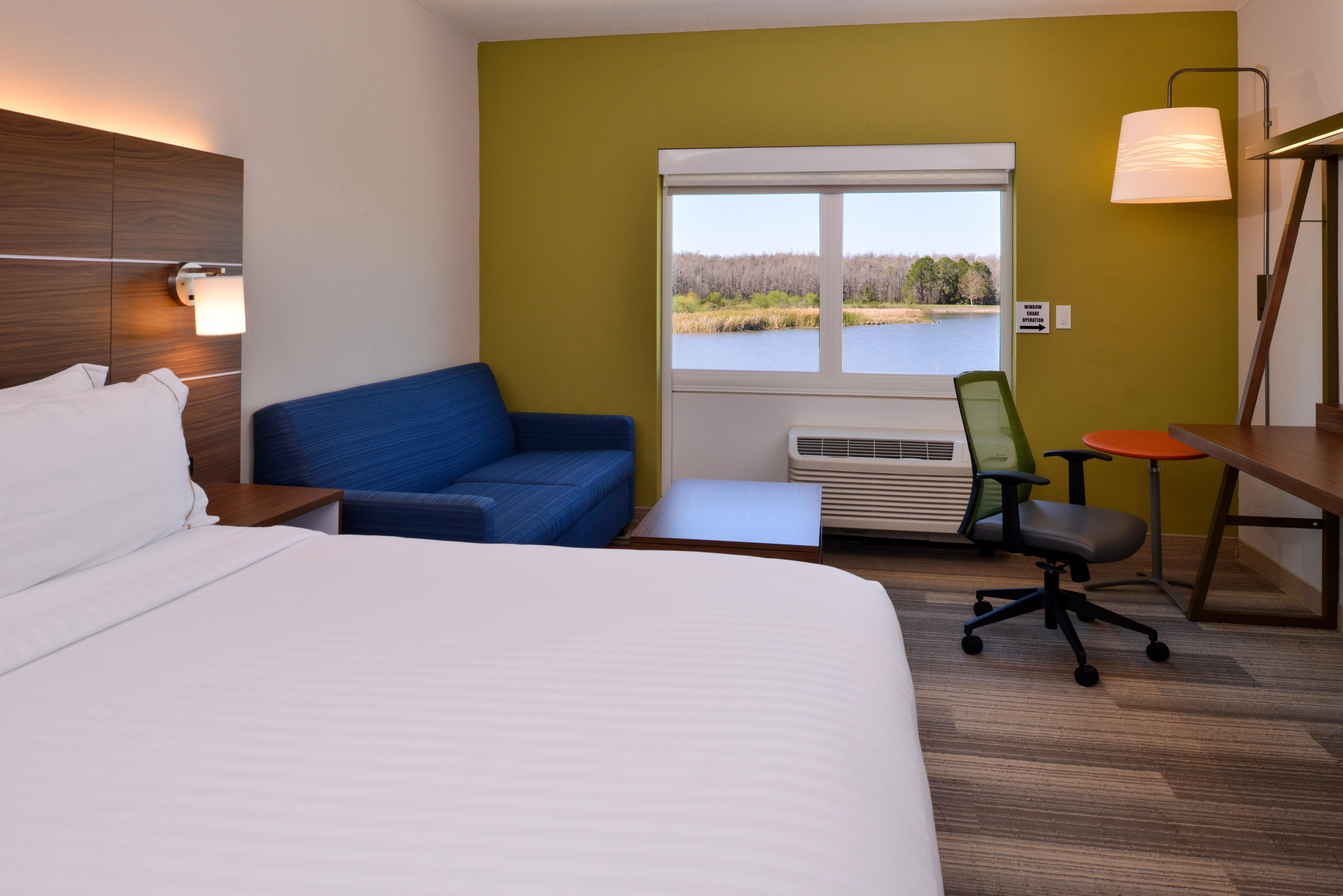 Holiday Inn Express & Suites Trinity By Ihg Экстерьер фото