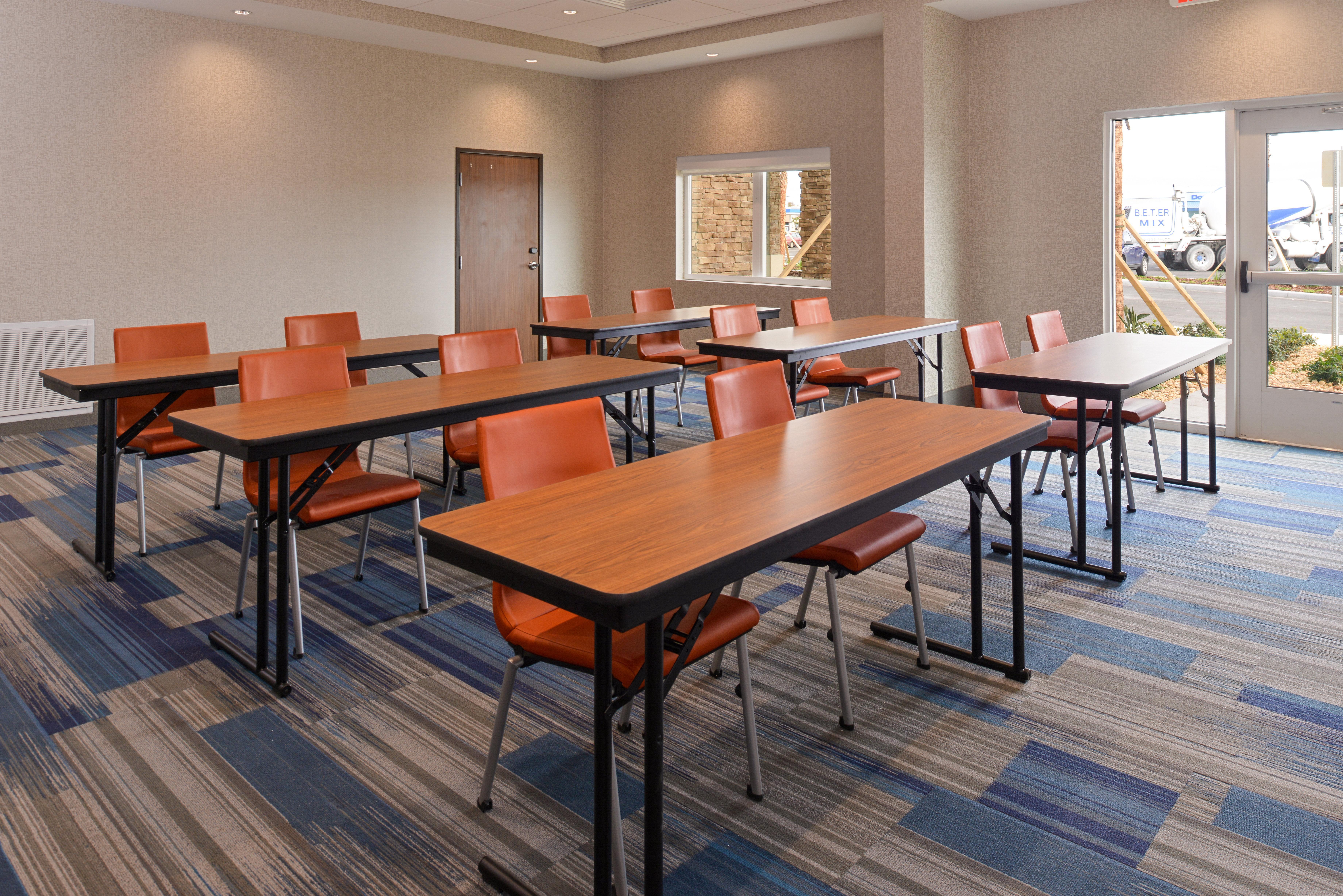 Holiday Inn Express & Suites Trinity By Ihg Экстерьер фото